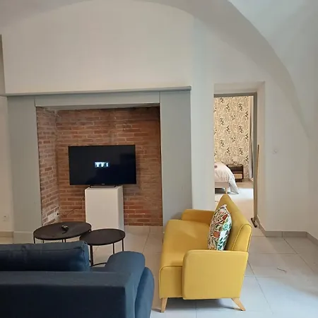 Апартаменты T2 Cosy Avec Sauna Prive & Cour En Plein Coeur De La Ажен